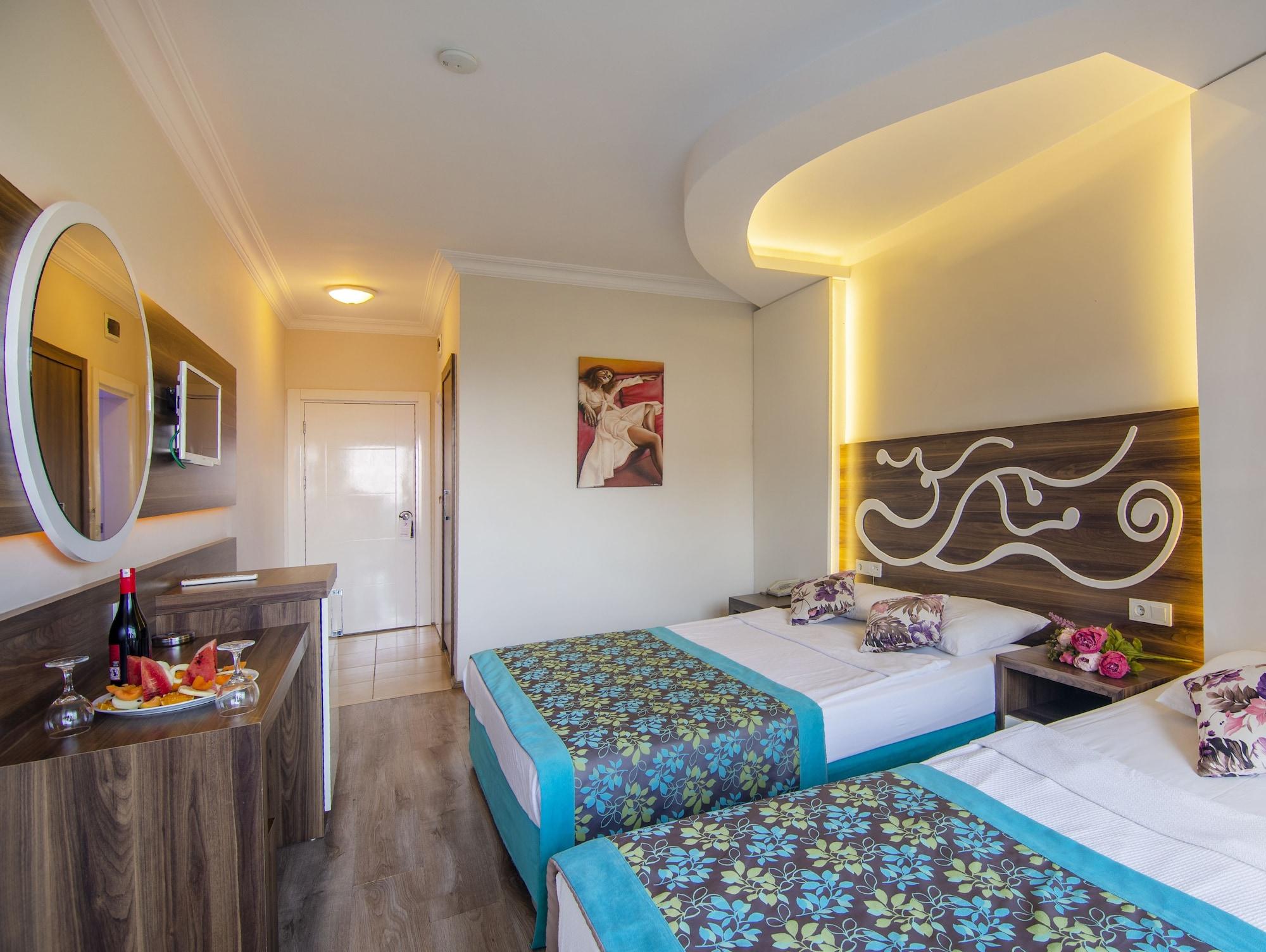 Kleopatra Blue Hawai Hotel Алания Экстерьер фото